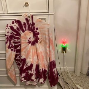 Tie dye ivory ella sweatshirt colors pink and purple size woman’s:MEDIUM
